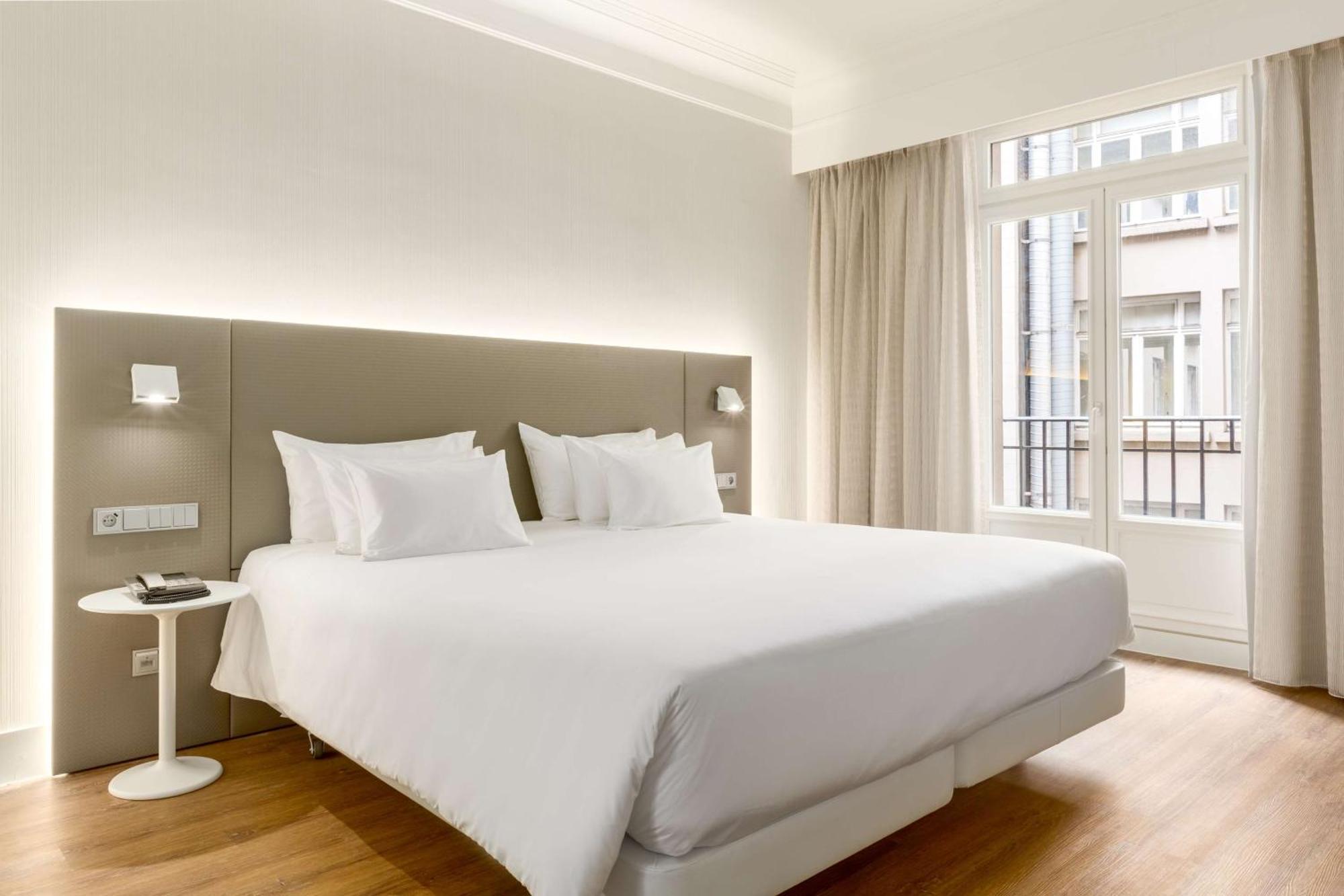 Hotel Nh Collection Brussels Centre Esterno foto